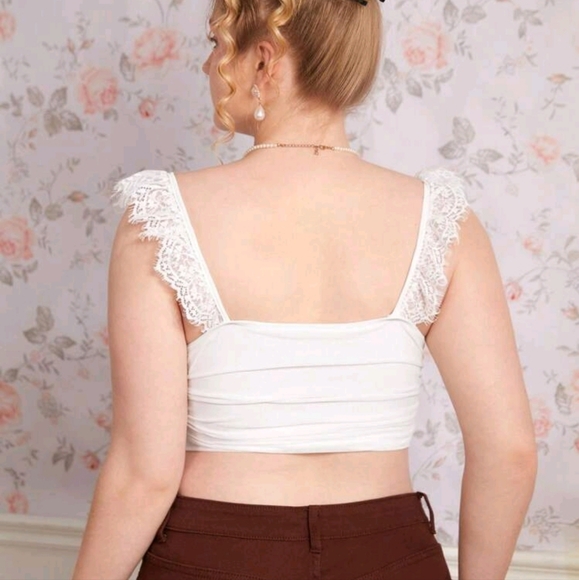SHEIN MOD Plus Contrast Lace Ruched Bustier Top - White, Size 0XL - Picture 2 of 10